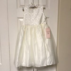 NWT Sweet Kids formal flower girl dress